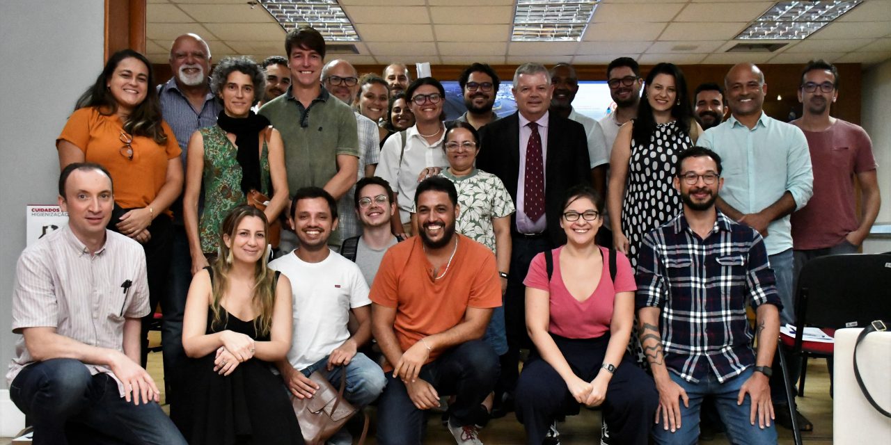 <strong>Prefeito de Niterói recebe comitiva de pesquisadores para discutir projetos de Economia Solidária e Políticas Públicas</strong>