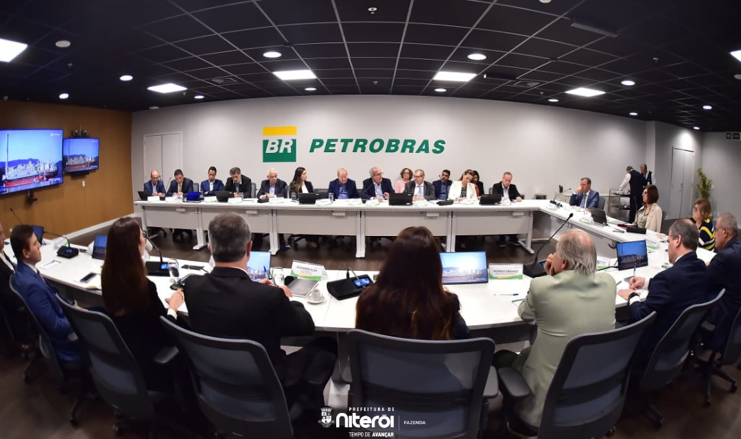 Secretário de Fazenda participa de reunião com a presidente da Petrobras e representantes do setor